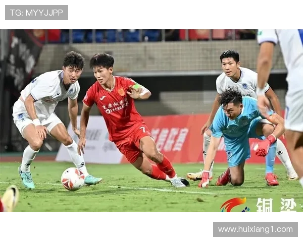 中甲联赛精彩对决直播，球队实力较量引爆球迷热情 - 副本 (2)